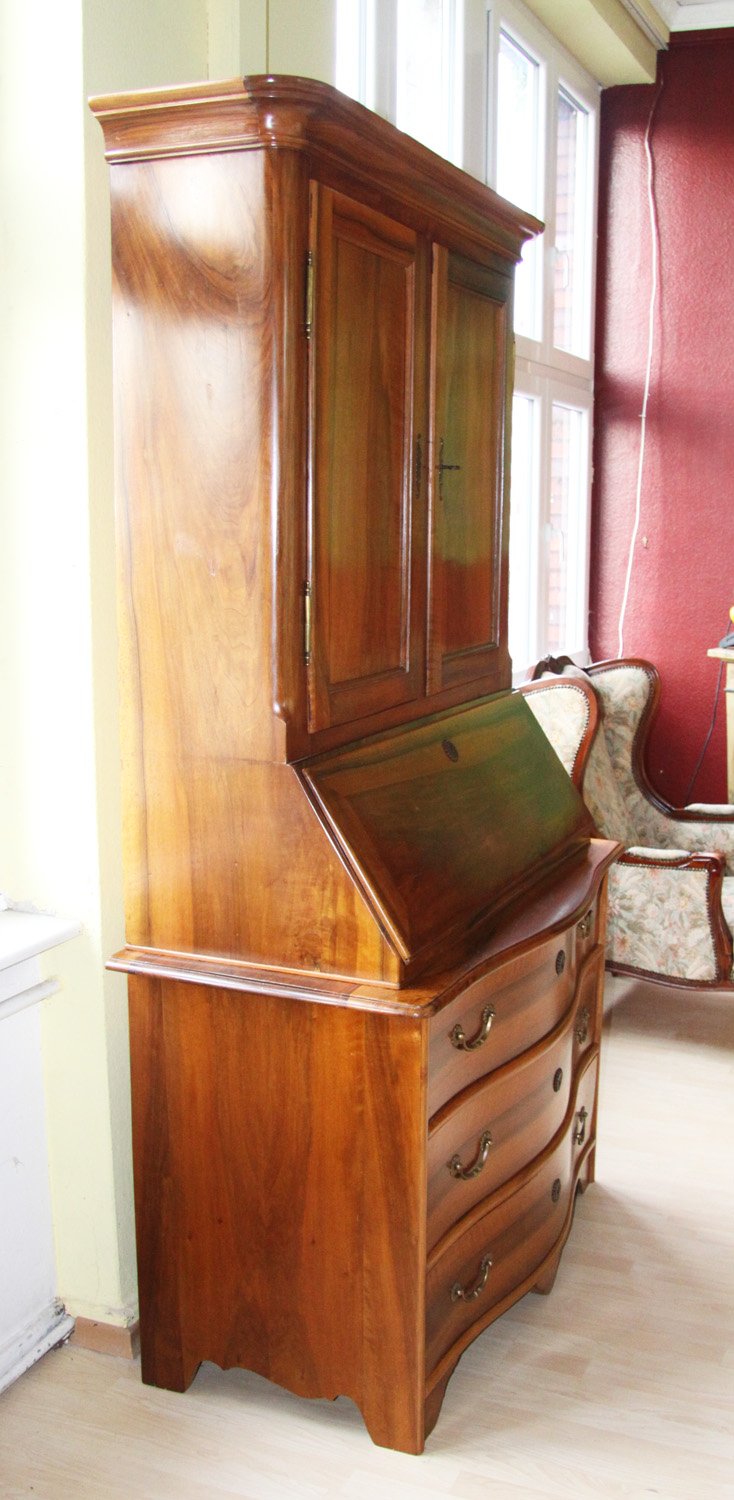 sk04d; Barocker Schreibschrank.
