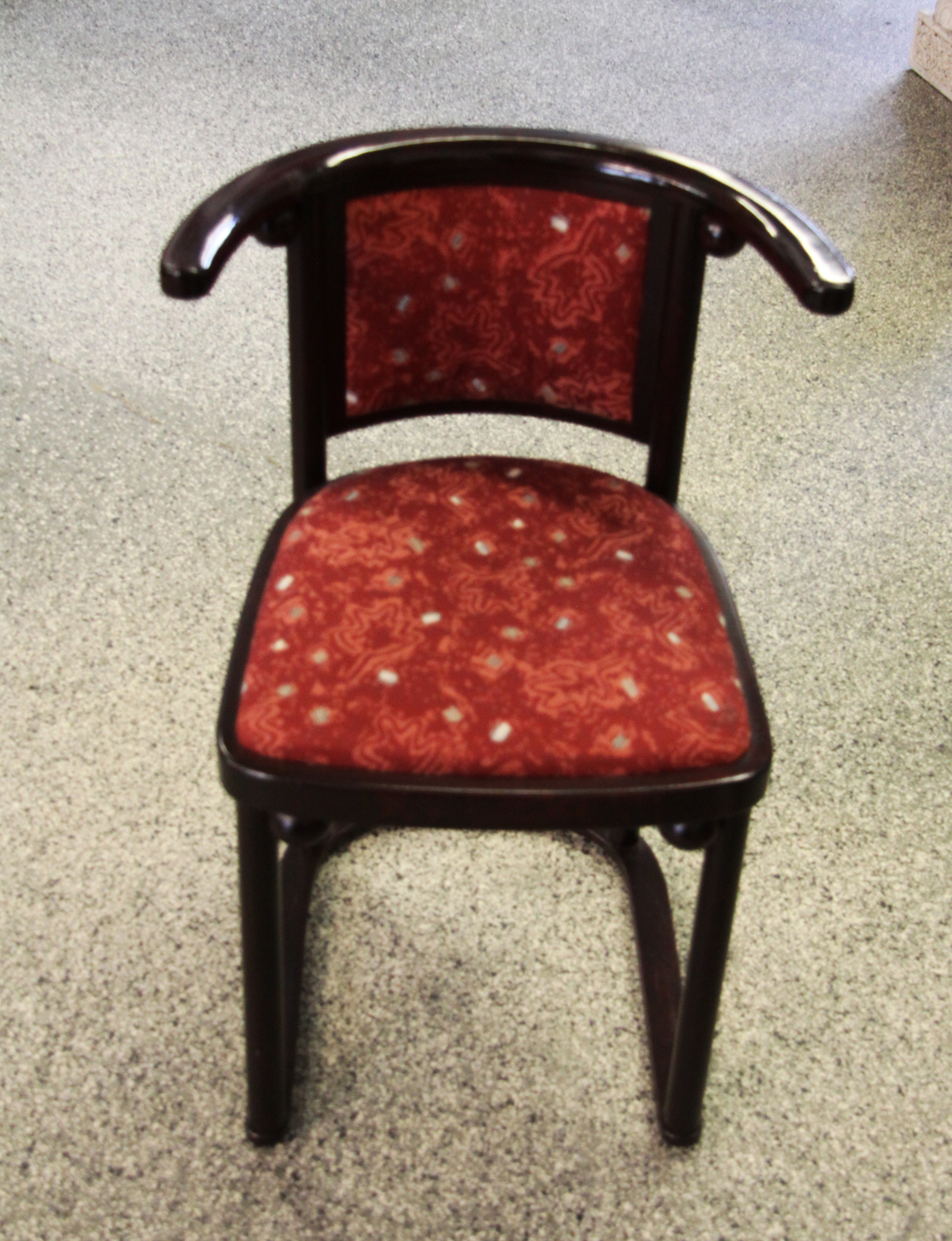 sm15b. Antike Sessel.