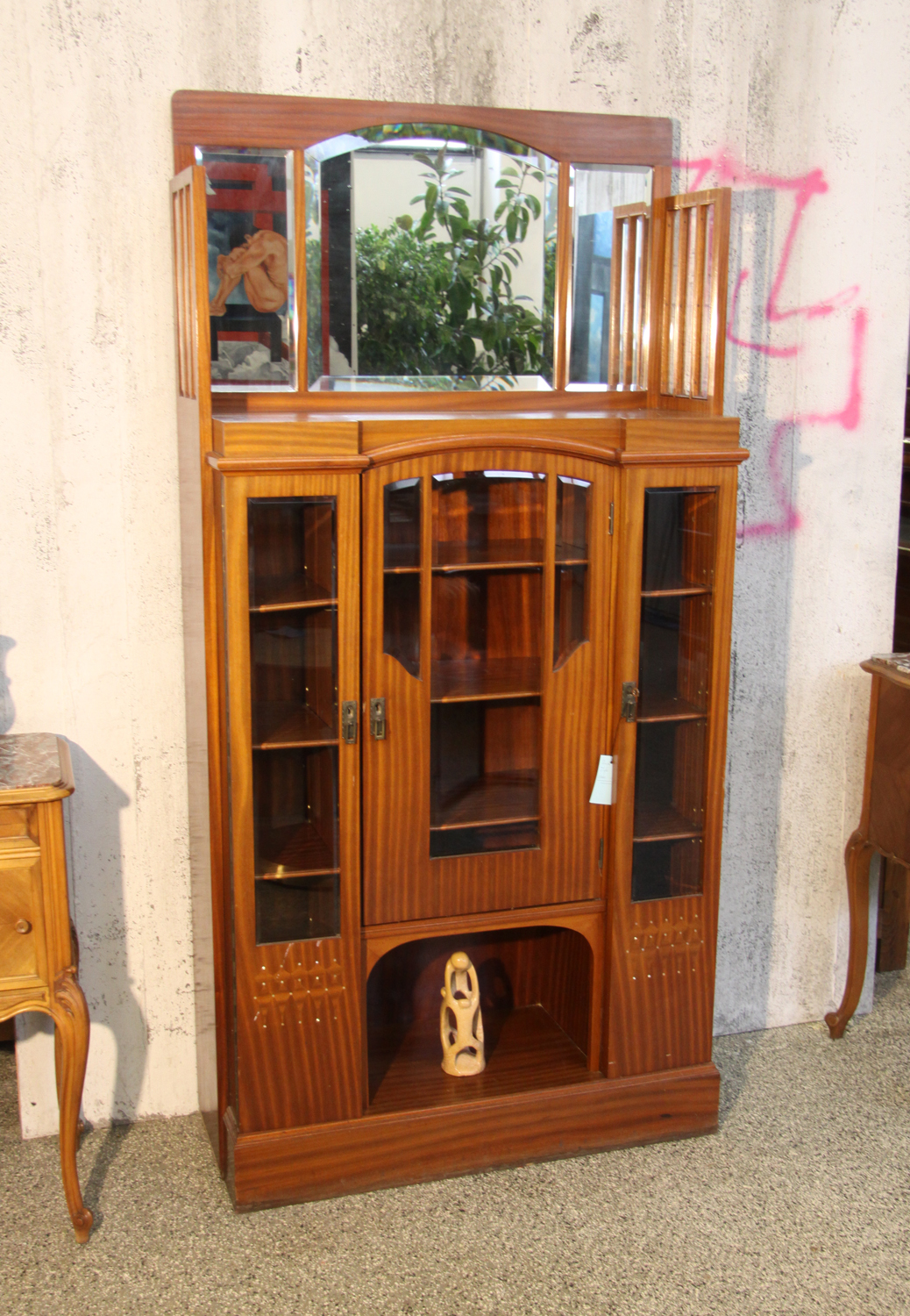 b11a , Vitrine Art Deko.