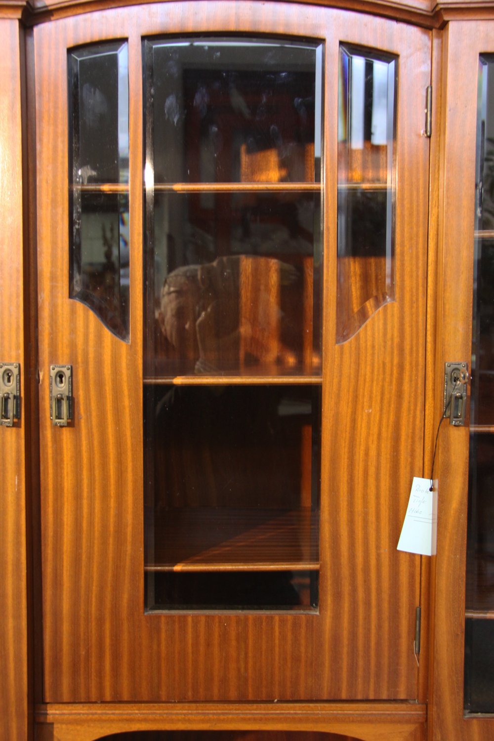 b11e , Vitrine Art Deko.
