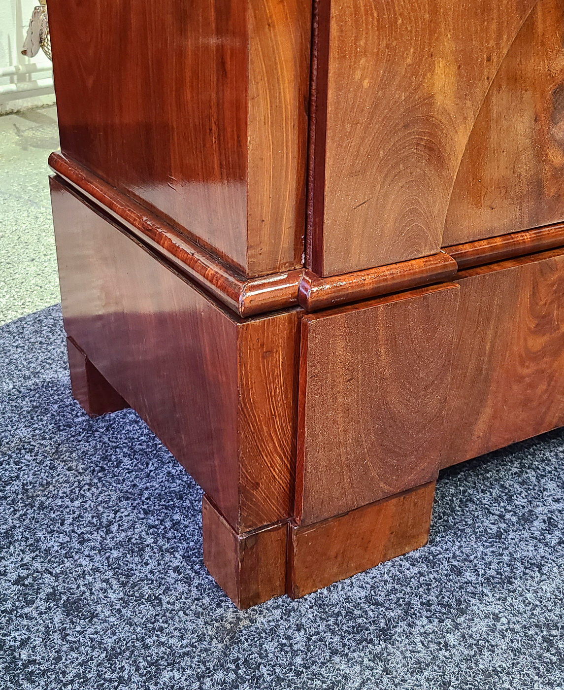SuK,54f Biedermeier Mahagonikommode.