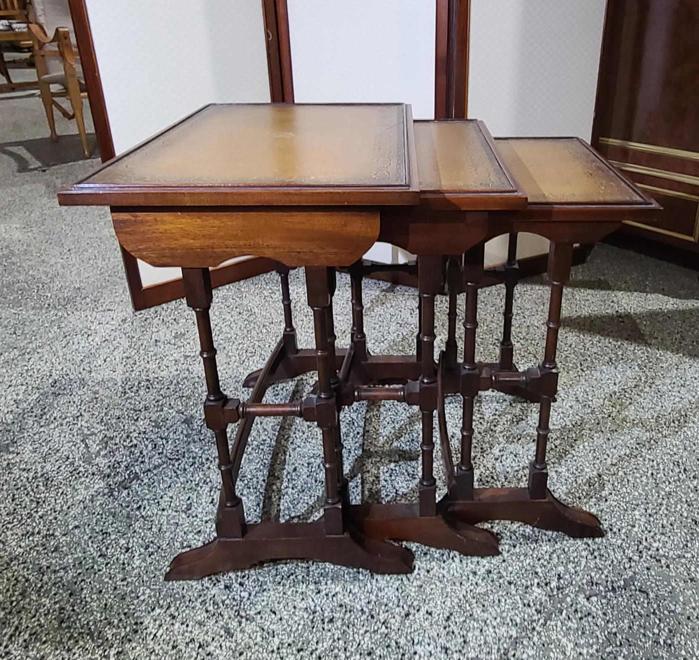 13c Dreiersatz Tisch.