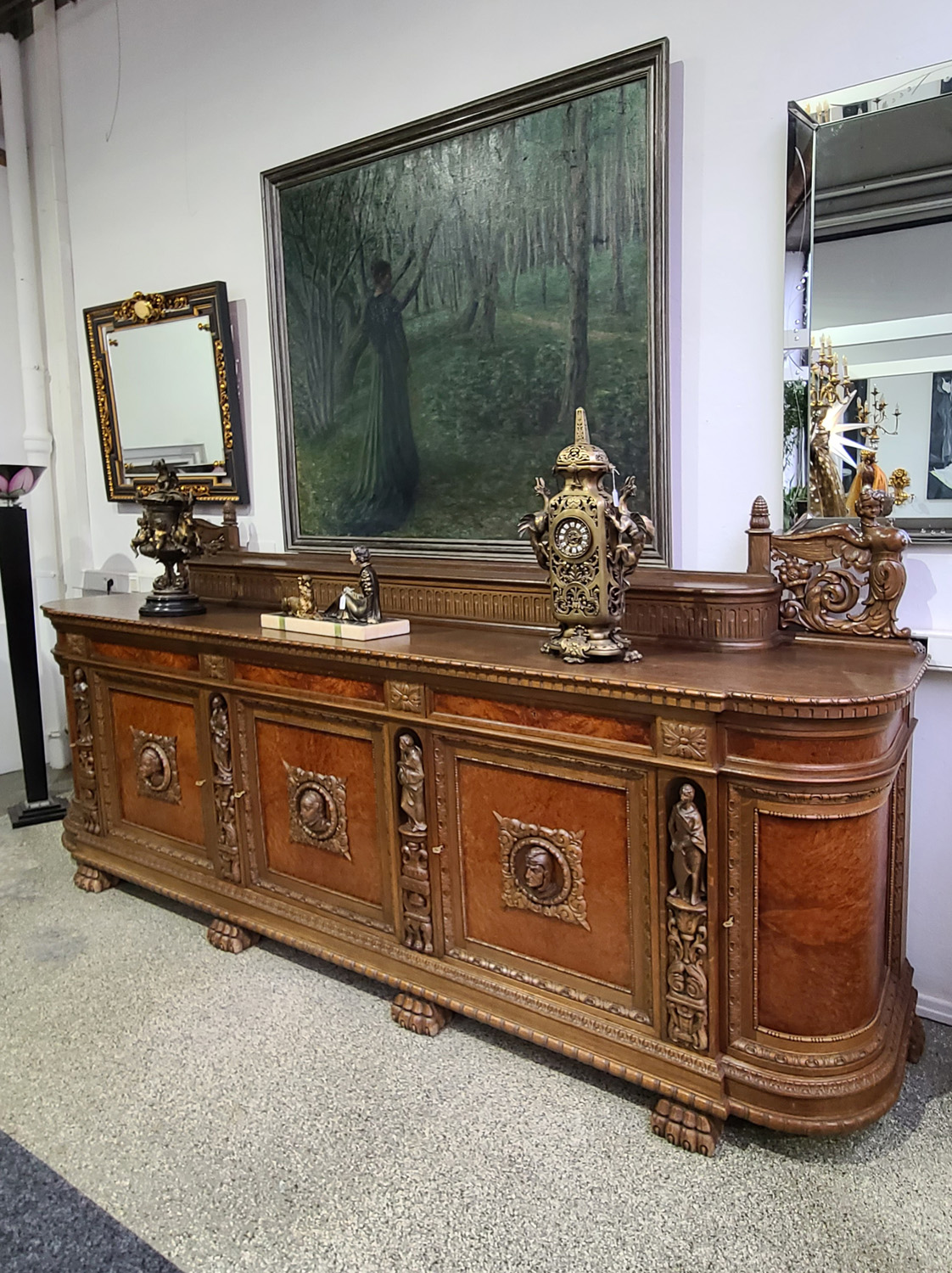 04b Große NeoRenaisance Anrichte.