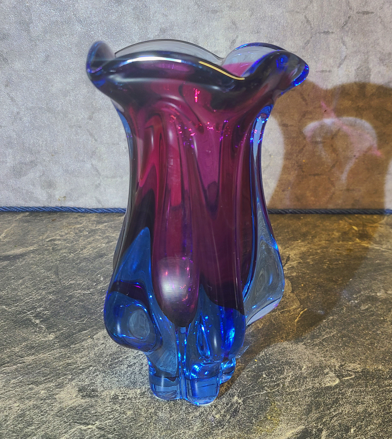 37a Mehrfarbige Glasvase.