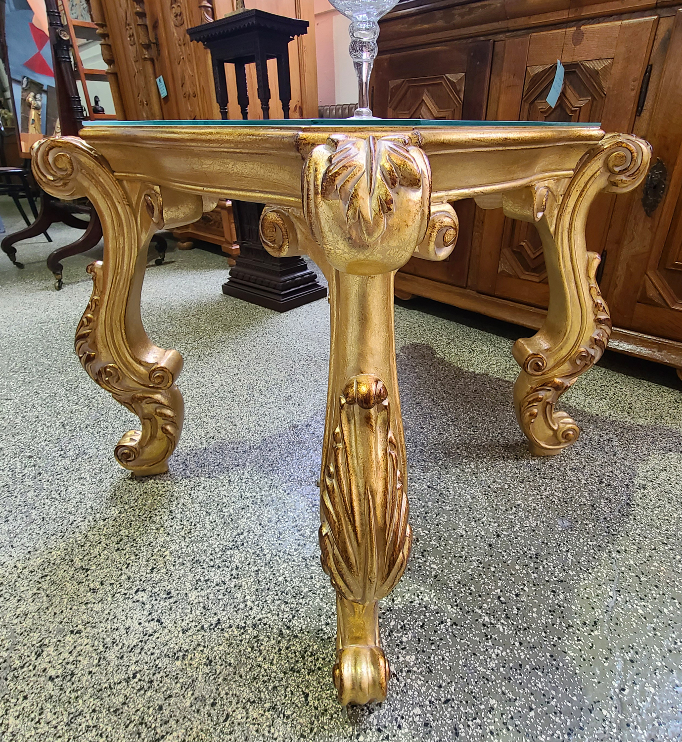 SuT.13b Beistelltisch Barockstil.