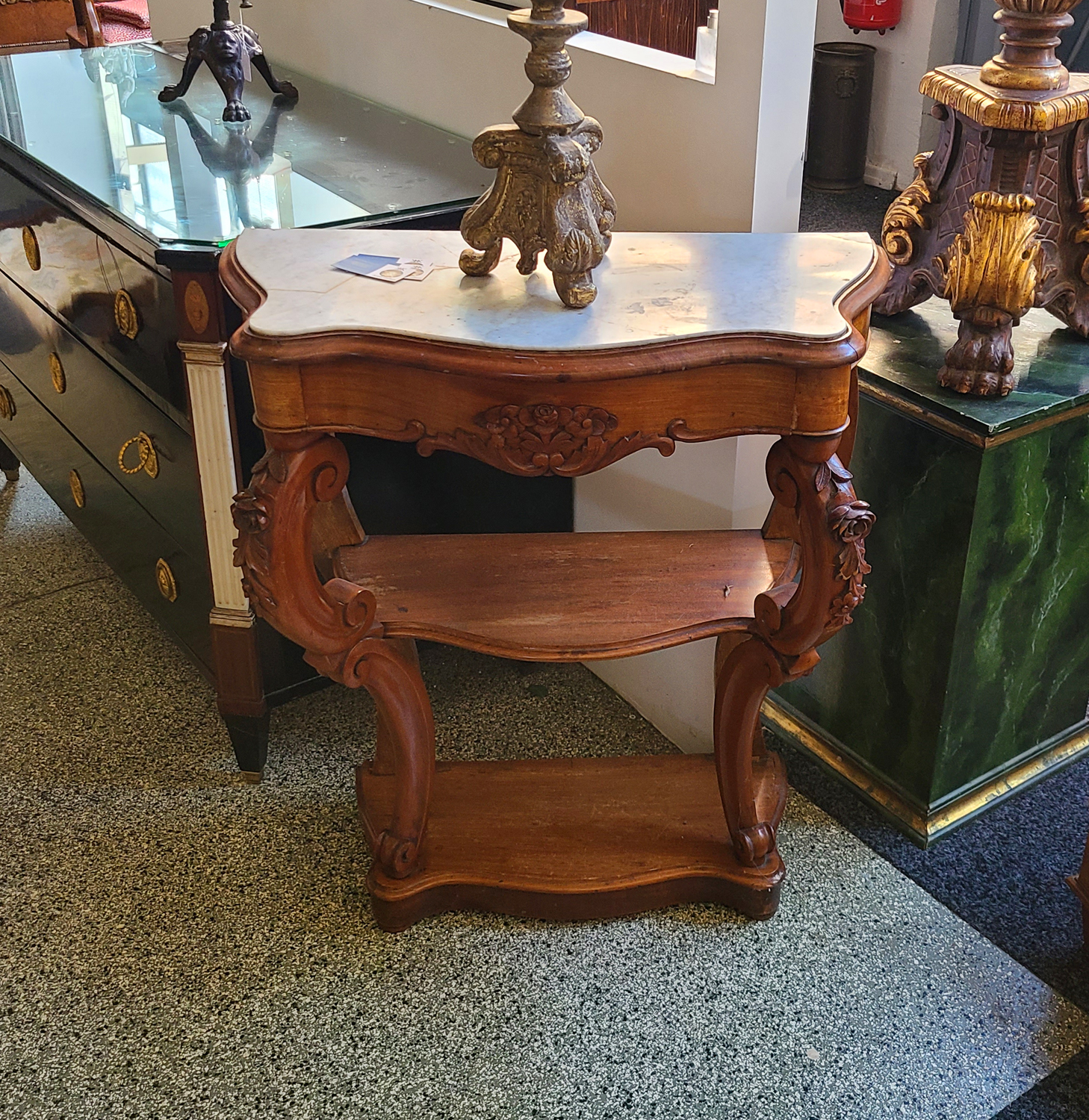 05 Etagere Mahagoni.