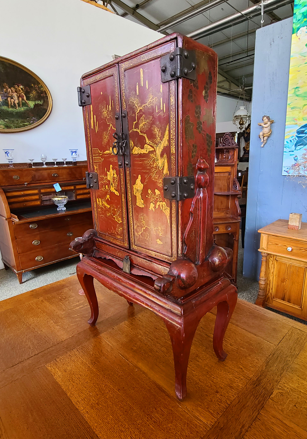 16c Asiatisches Schränkchen.