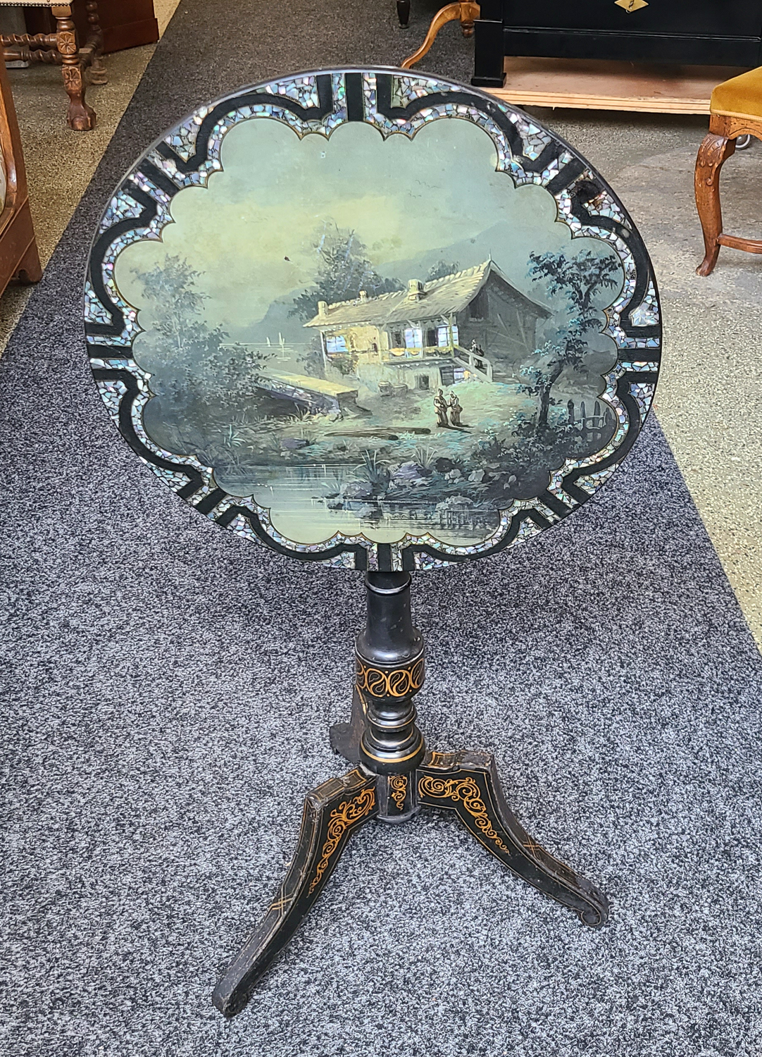 17 Klapptisch.