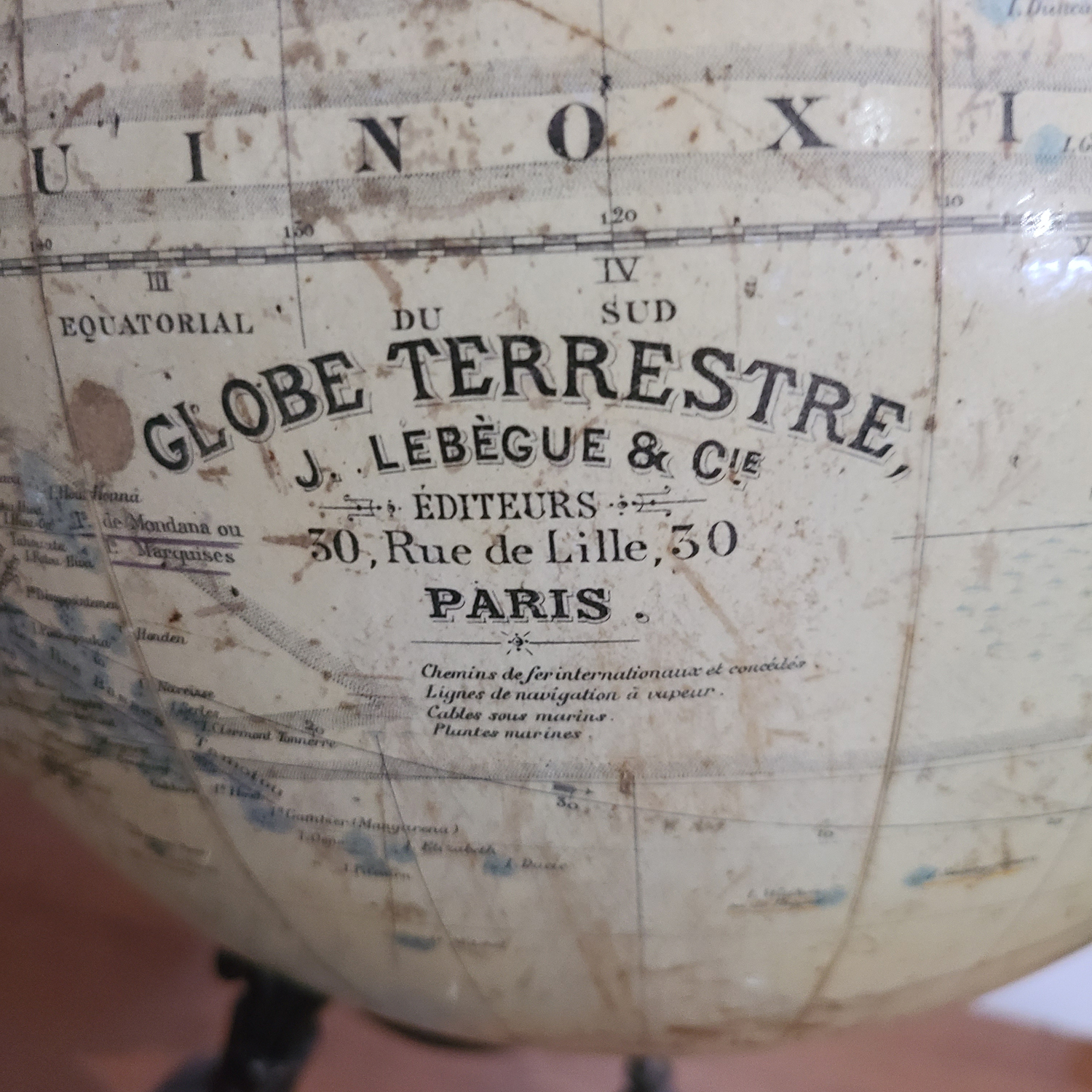 21b französischer Globus.