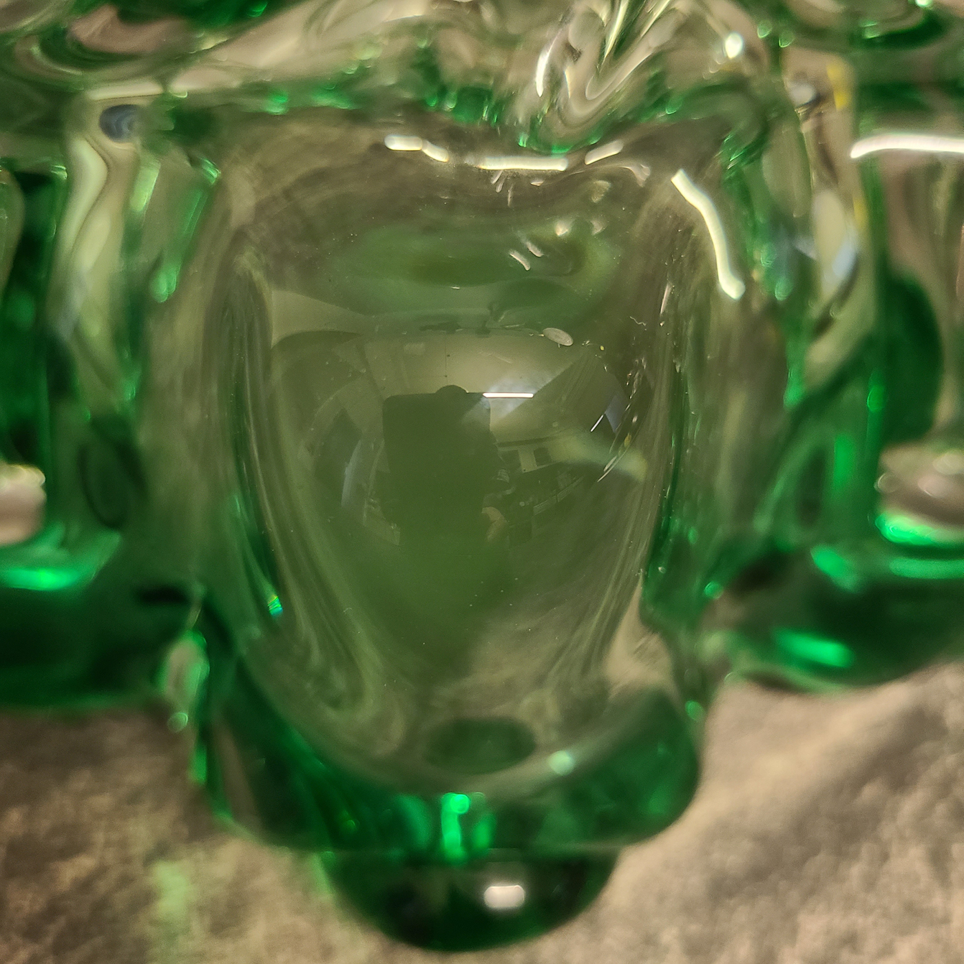 108d Grünliche Muranoglasschale.