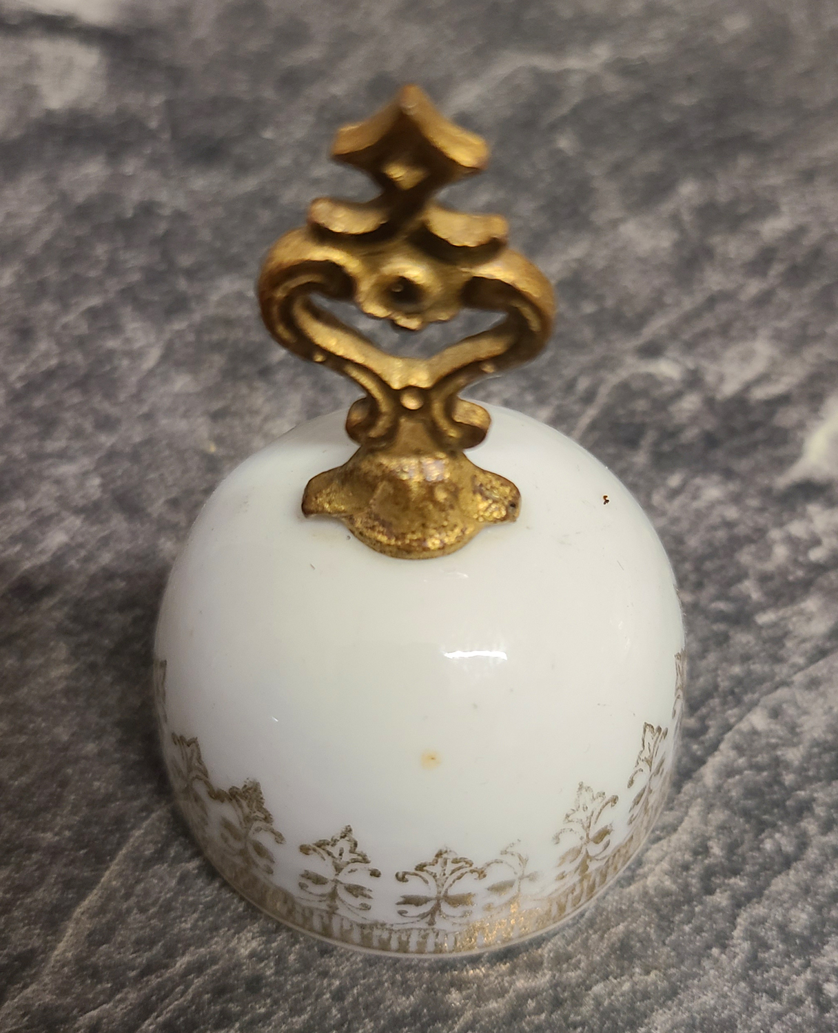 112g kleine Porzellanvase.