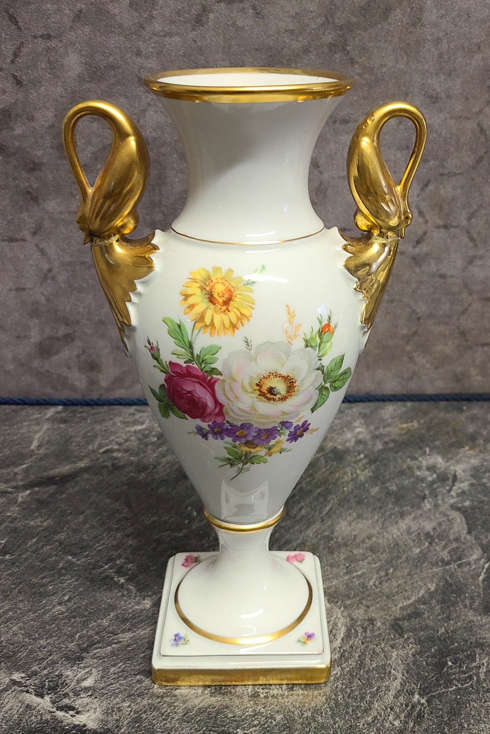 116 Henkelvase Kaiser.